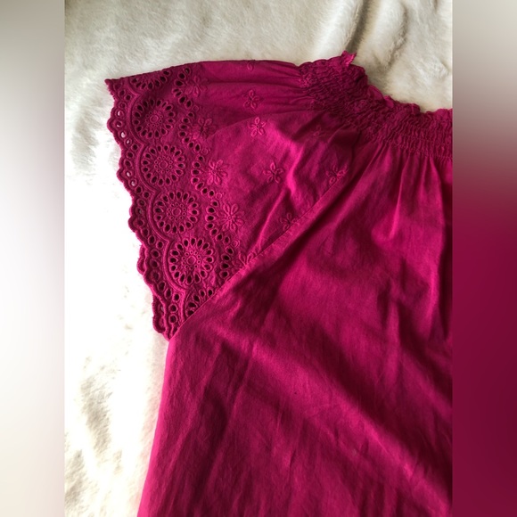 ELLISON Berry Eyelet Top In Berry - Picture 7 of 13